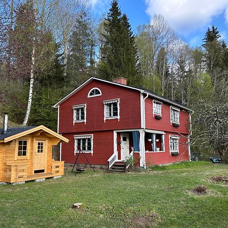 Charmig Villa Med Bastu Och Snabbt Wifi Långav Εξωτερικό φωτογραφία